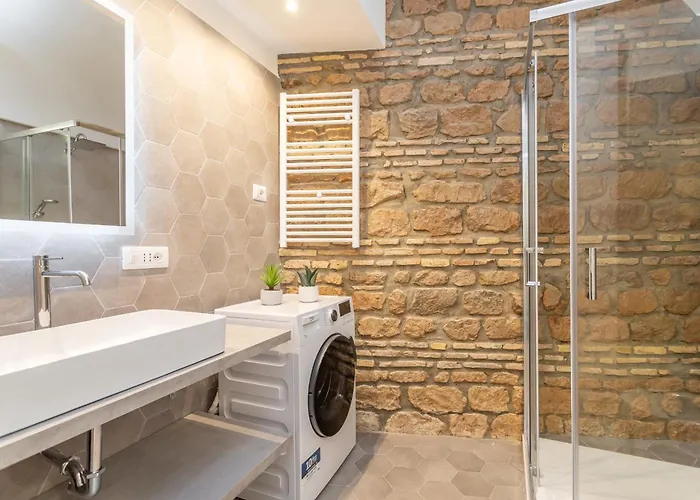 Pantheon Giovanni Hideaway 公寓