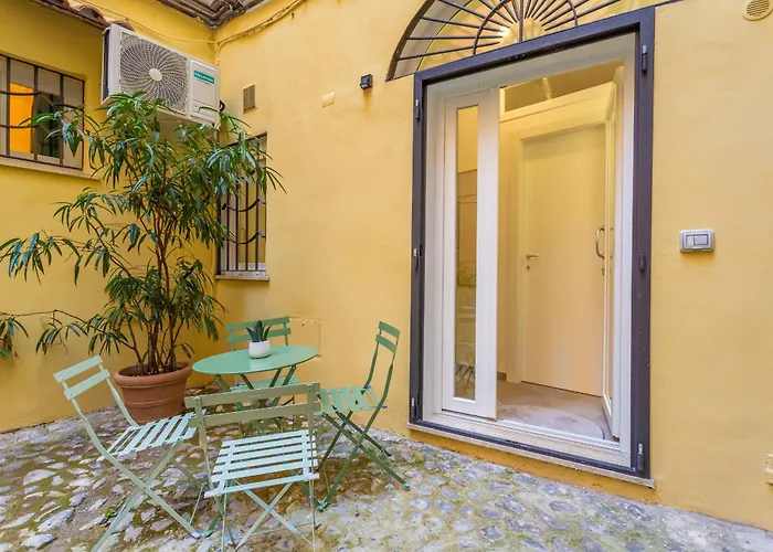 Pantheon Giovanni Hideaway *